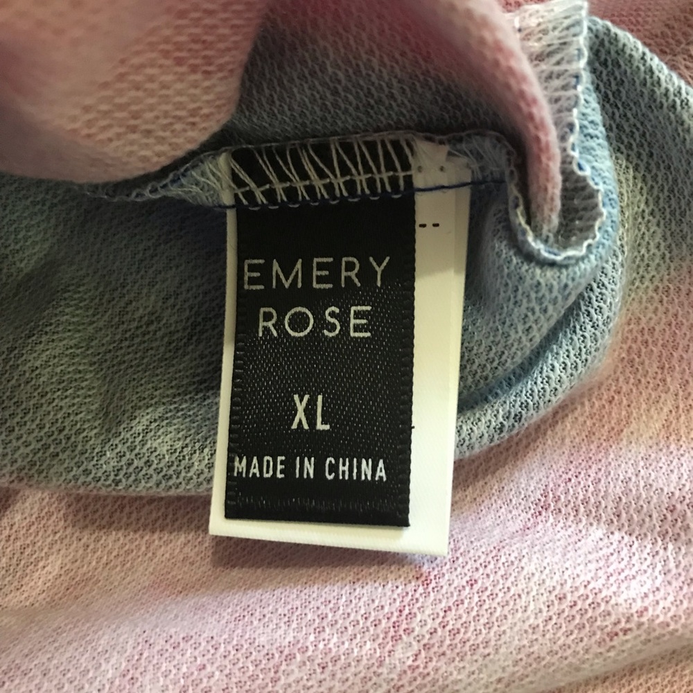 Emery Rose XL Art Tee 🎨 - Picture 3 of 6